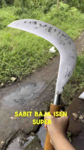 Pengaritan Arit Kawung: Alat Peternakan Mencari Pakan Rumput