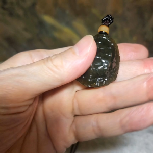 Premium Nephrite green with yellow hue 3 dimensional The Richest Fu Jia Tian Xia pendant (with certificate) 精品和田玉且末黃绿立体富甲天下吊坠(带证书)