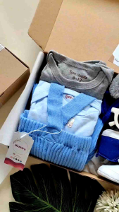 Paket Kado & Hampers Jumper Sweater Lahiran Bayi