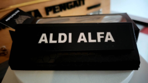 ENK ATRIBUT NAME TAG PUL HITAM INSET GRAFIR TIDAK TIMBUL VARIASI