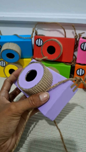 Prakarya Camera dari Kardus dan Kertas Warna