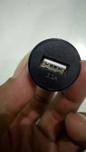 USB Charger Motor Honda Beat Scoopy Vario PCX Nmax Univiersal\nUSB Charger Motor Mobil FIF Group