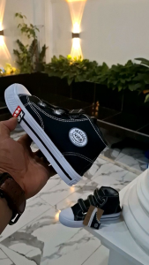 berkah 77 SEPATU PREKAT BOOT NB HITAM PUTIH.SOL KUNING