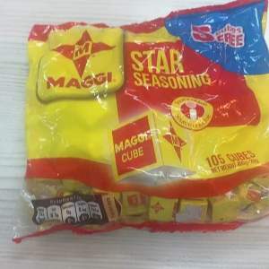 Maggi Star Seasoning 100 Cubes Yellow Pack