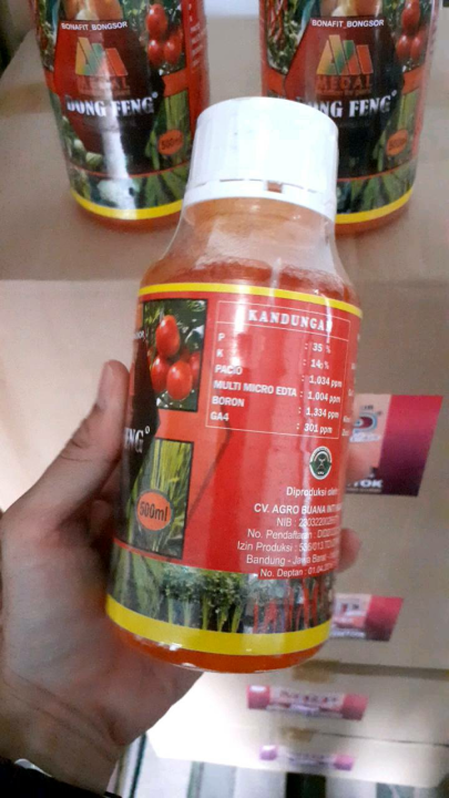 Dong Feng Pelebat Penyubur Buah Naga Cabe Jeruk dll , Vitamin Nutrisi Tanaman , Pupuk Organik Cair DongFeng