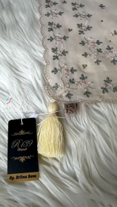 hijab segiempat R139 motif teratai