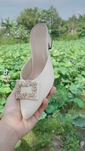 Sục khuy đá vuông 5p da mờ mũi nhọn