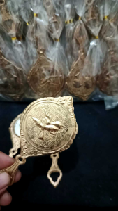 ISI (50pcs) SOUVENIR CERMIN BULAT WARNA EMAS KEMAS PLASTIK