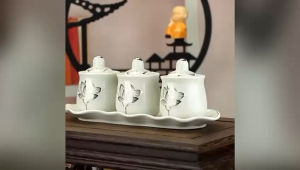 供水三连杯 佛前圣水杯 供水杯 净水杯 供佛杯描金陶瓷莲花杯 观音贡杯 茶杯 佛品 佛具 摆件 1 Set 3Pcs Holy Water Cup Set Gold Embossed Lotus Holy Water Cup Praying Cup