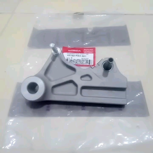 Bracket Caliper Belakang Honda CRF 150L: Suku Cadang Motor Honda