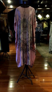 Alika Square Satin by Dian Pelangi ORIGINAL Busana Homey Muslim Casual Dress Gamis Daily Kaftan Tie Dye Wanita Hijaber Cantik Anggun Modis Modern Mewah Model Daster Batwing Terbaru Motif Jumputan Sasirangan Kekinian