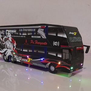 Bus miniatur po haryanto wayang