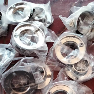 bracket tembok gorden harga satu pasang kiri kanan