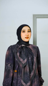 PROMO☑️THARAYYA SCARF NADHEERA LUXURY / JILBAB SEGIEMPAT MOTIF