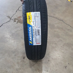 ยางรถยนต์ ชนาด 195/65R15 ยี่ห้อ Landsail รุ่น Ls388 ผลิตไทย ยางใหม่ ปี2025 (1เส้น)