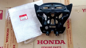 Head Light Rear Cover Assembly Honda Genuine(CB125)