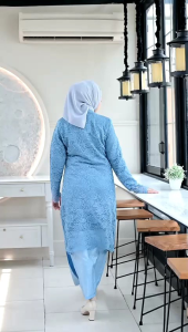 Set Tunik Brokat Hanna dengan Hiasan Payet dan Rok Songket Selendang Kebaya Ibu Hajat - Wanita - Dress Kondangan