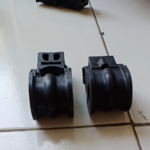 Karet Stabil Strut Bar Nissan Grand Livina: Stabilitas Kendaraan & Suku Cadang Mobil