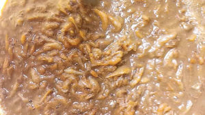 กุ้งผสมปลาซิว รสชาตกลมกล่อม ติตเปรี้ยวนิดๆ 500 กรัม