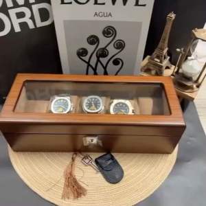 มาใหม่‼️✅กล่องใส่นาฬิกาไม้แท้ สำหรับ5เรือน พร้อมกับกระจกหนา2มิล มีกุญแจล๊อค