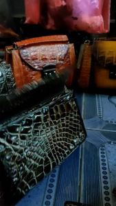 tas handbaq kulit croco merauke