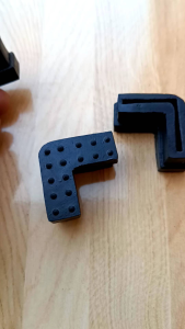 (100pcs) Karet Kaki Siku 3x3 Karet Tutup Kaki Meja Kursi Rak Besi Siku