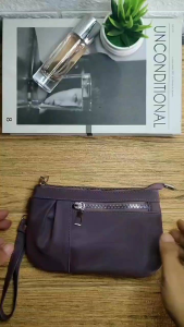 Dompet Wanita Keren: Pilihan Praktis dan Stylish