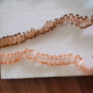 (1meter)lace renda (1inch)utk gubahan hantaranhiasan dulang & raga