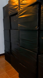 ฟองน้ำปลูกผักไฮโดรโปนิกส์ เนื้อละเอียด มีขอบ 96 ช่อง 100 แผ่น(ยกแพ็ค)