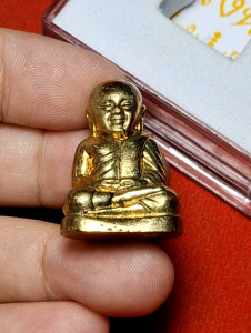 หลวงพ่อเงิน วัดบางคลาน รุ่น 80 พรรษา มหาลาภ ปี 2551 พิมพ์ ๑๕/๕๑