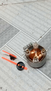 Cục mô tơ báo xăng (chính hãng ) THIÊN HOA WAVE ANPHA WAVE THÁI GIÁ BÁN 1 CỤC. 2 loại rỏ ràng loại 1 con trởloại 2 con trở.