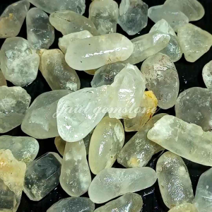 kinyang air/batu kinyang air/natural ice quartz/natural rough/ kinyang air bangka belitung asli