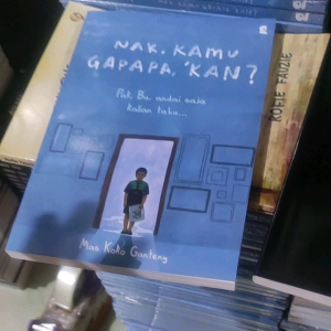 Buku Paket 2 Anak Kecil Yang Kehilangan Pundaknya/Nak Kamu Gapapa. Kan?