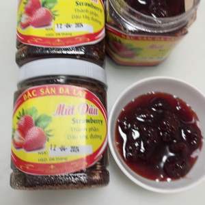 Mứt dâu tây dẻo Đà Lạt 400g dùng ăn sáng với bánh mì hoặc pha nước đá uống