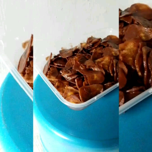 Keripik Pisang Cokelat Lumer 500ml – Snack Manis Renyah 186gr + Free Sumpit