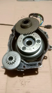 Bakter Blok Magnet Fullset One Way Gear Penghantar Gigi Stater Suzuki Smash Lama Original Copotan