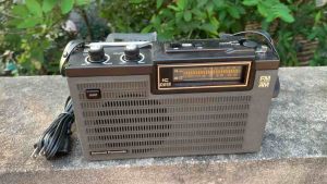 📻 Đài Radio National RF-655 – Hàng Sưu Tầm Hiếm Đẹp Nguyên Bản Kèm Bao Da – Dây Nguồn – Tai Nghe