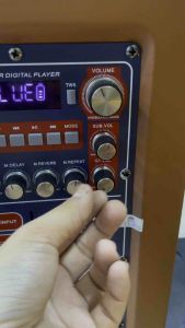 (Màu ngẫu nhiên) Loa di động Nova Audio F-30max công suất RMS 120W.