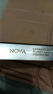 {\n \"article\": \" Mata pisau serut kayu / pisau planer / sugu 61 mata pisau serut kayu zise 610 x 30 x 3mm Hss merk Nova original Germany