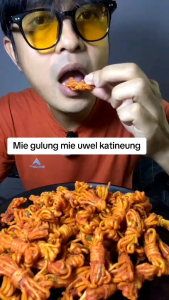 Jajanan Pedas Mie Gulung Daun Jeruk 1000 Gr