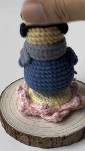 Crochet Lovely Kappi bala sitting on lotuspeace and love office decorationHandmade Capybara finished crochet capybara卡皮巴拉佛系办公室摆件