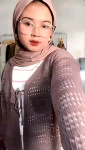 ARUMI CARDI CROP JARING