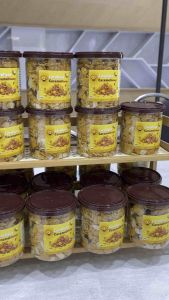 Crunchycrush คอนเฟลกคาราเมลน้ำผึ้ง กรอบ หอม อร่อย 100 g.