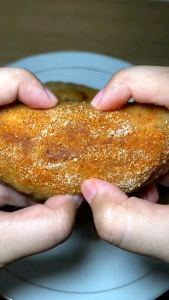 ( EXTRA JUMBO )10 pcs cireng jumbo ayam suwir extra pedas