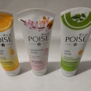 Poise Facial Foam Sabun Cuci Muka Pembersih Whitening 100g