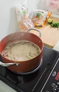 ต้มจั๊บอุบล ก๋วยจั๊บญวณ อาหารกึ่งสำเร็จรูป เส้นสด เส้นแห้ง น้ำข้น น้ำใส อร่อยเข้มข้นถึงใจ มีให้เลือกหลายรสชาติ สินค้าคุณภาพ พร้อมส่ง