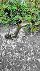 Kapstok Kuningan Antik Gantungan Baju Motif Pali 1 Pcs