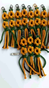Gantungan Tas Macrame Bunga Matahari Souvenir