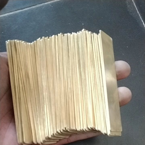 Plat Kuningan Name Tag: Bahan Kualitas Tinggi & Aksesori Desain Unik