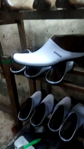 Sepatu Slop Habib Bahar: Nyaman Dipakai & Terlaris